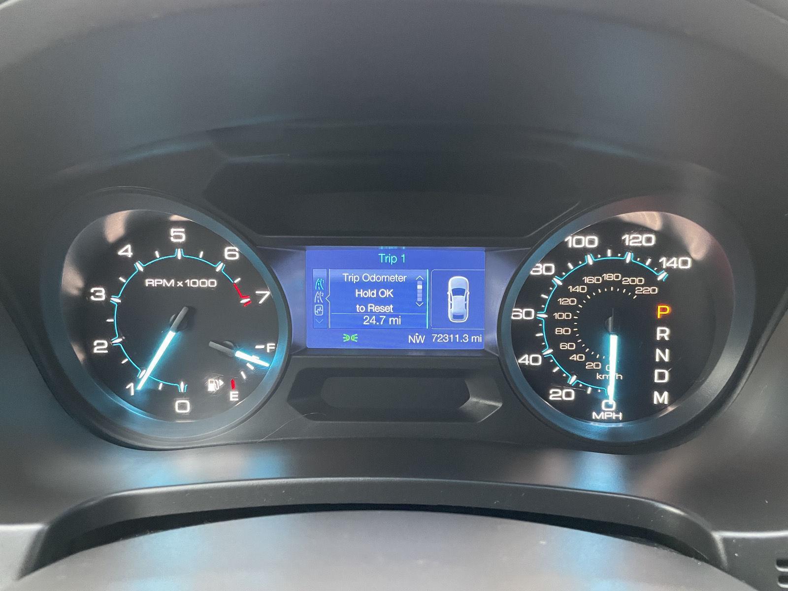 Vehicle photo 15