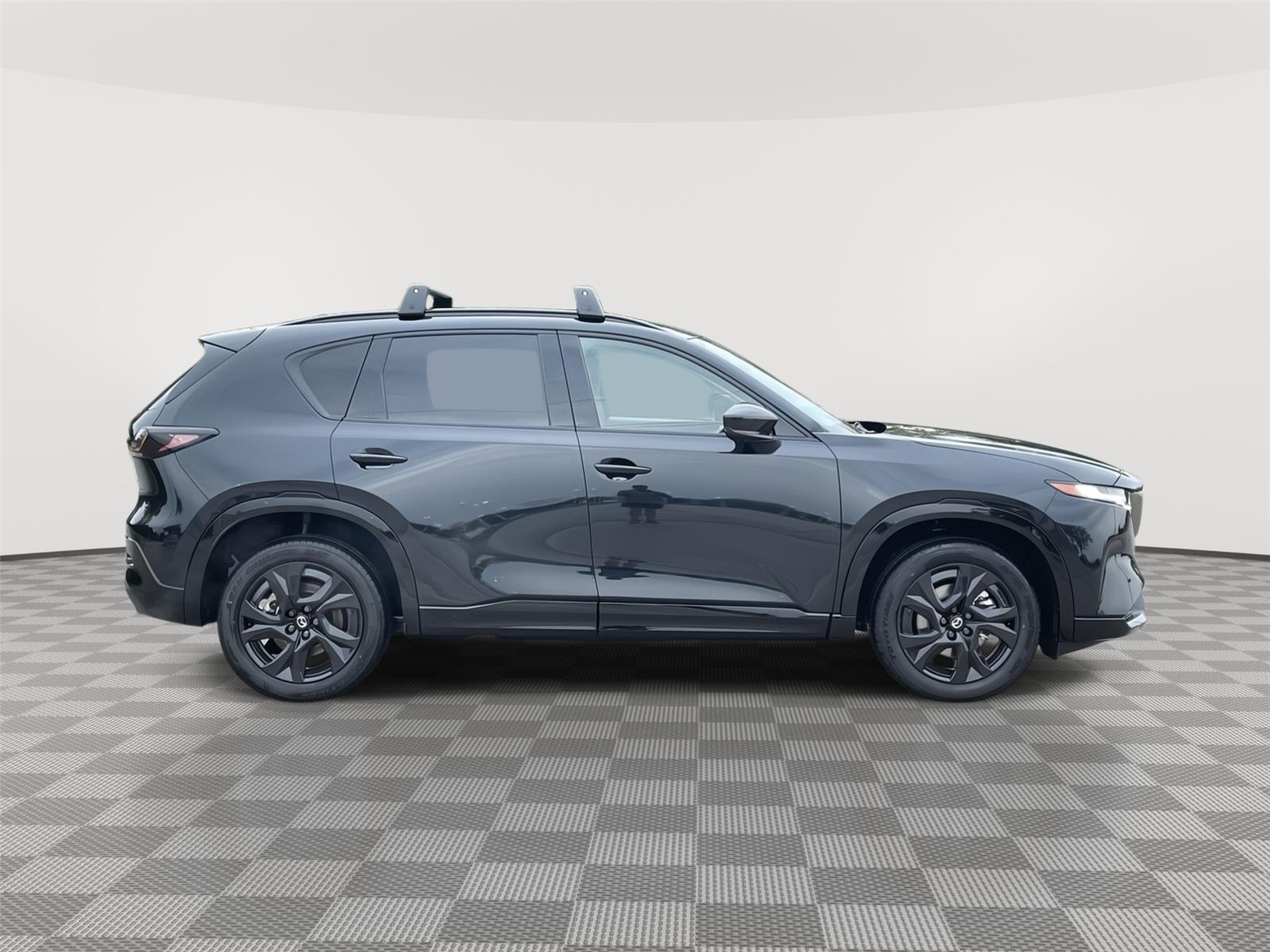 Vehicle photo 7