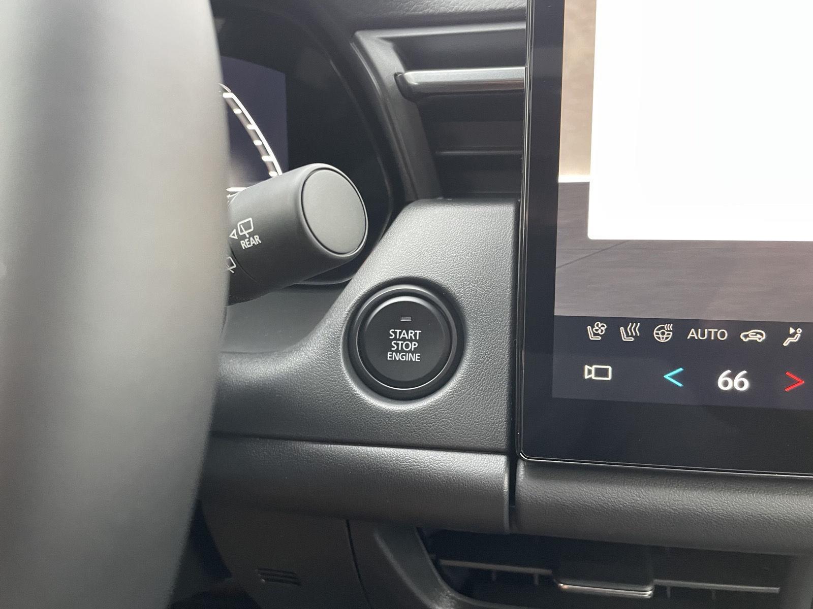 Vehicle photo 27