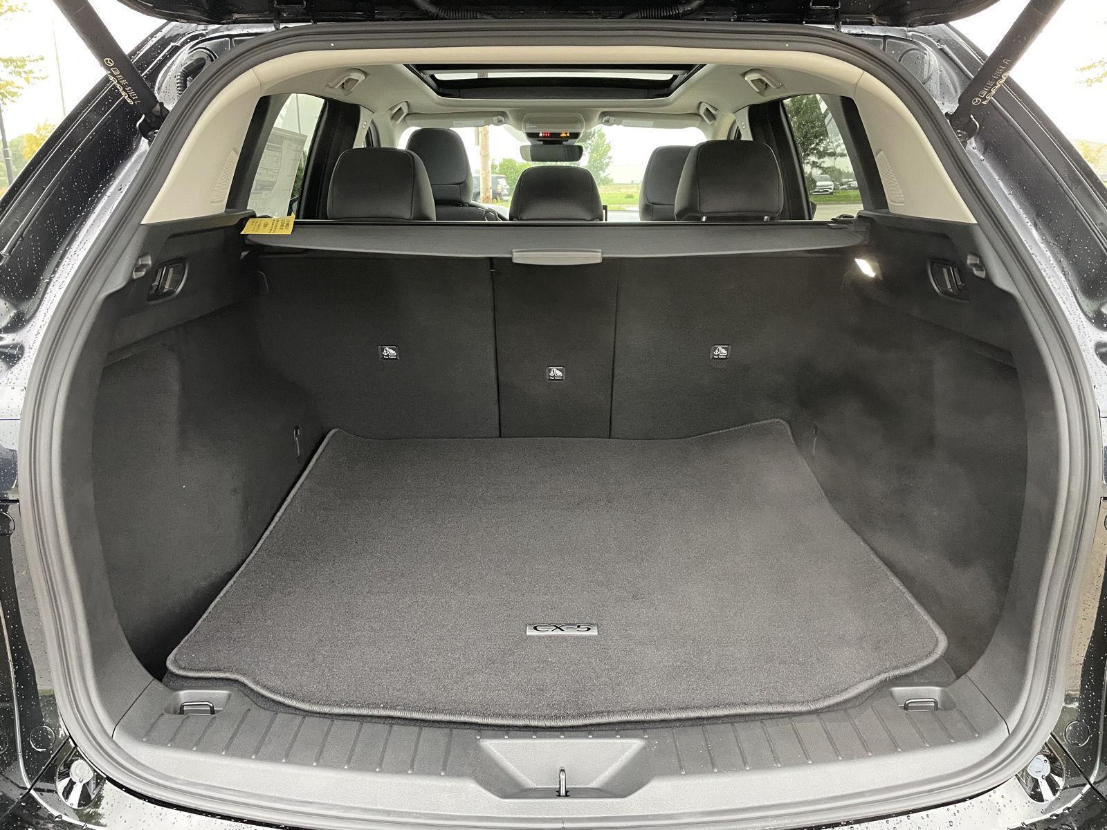 Vehicle photo 36