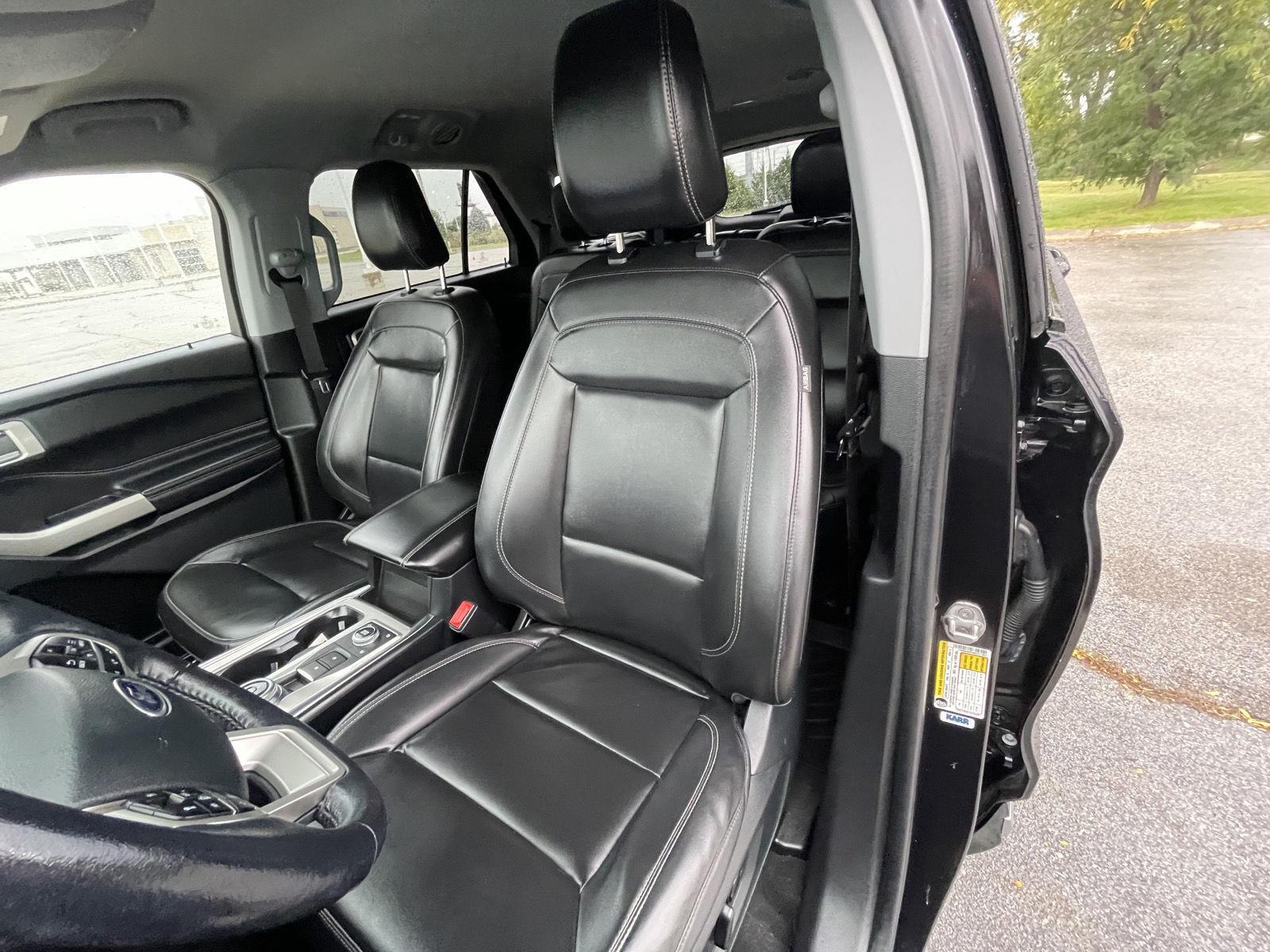 Vehicle photo 17
