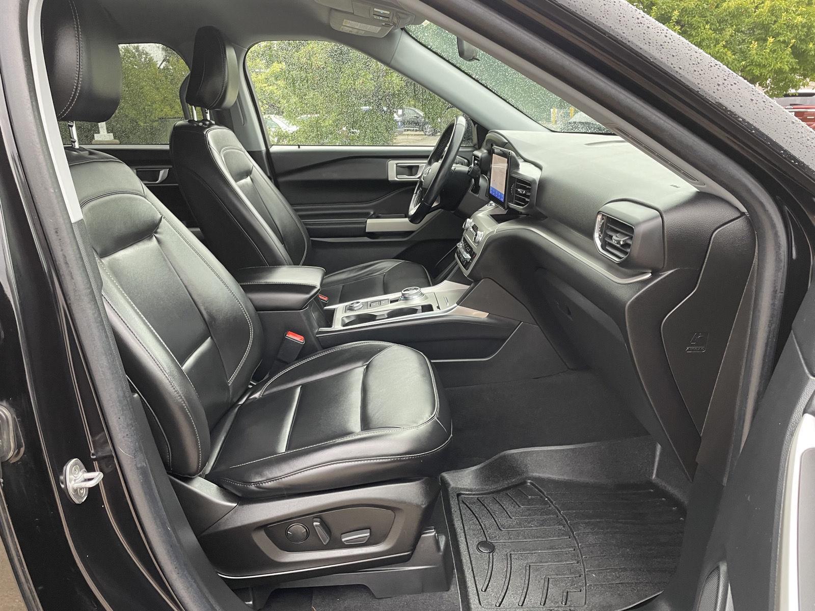 Vehicle photo 18