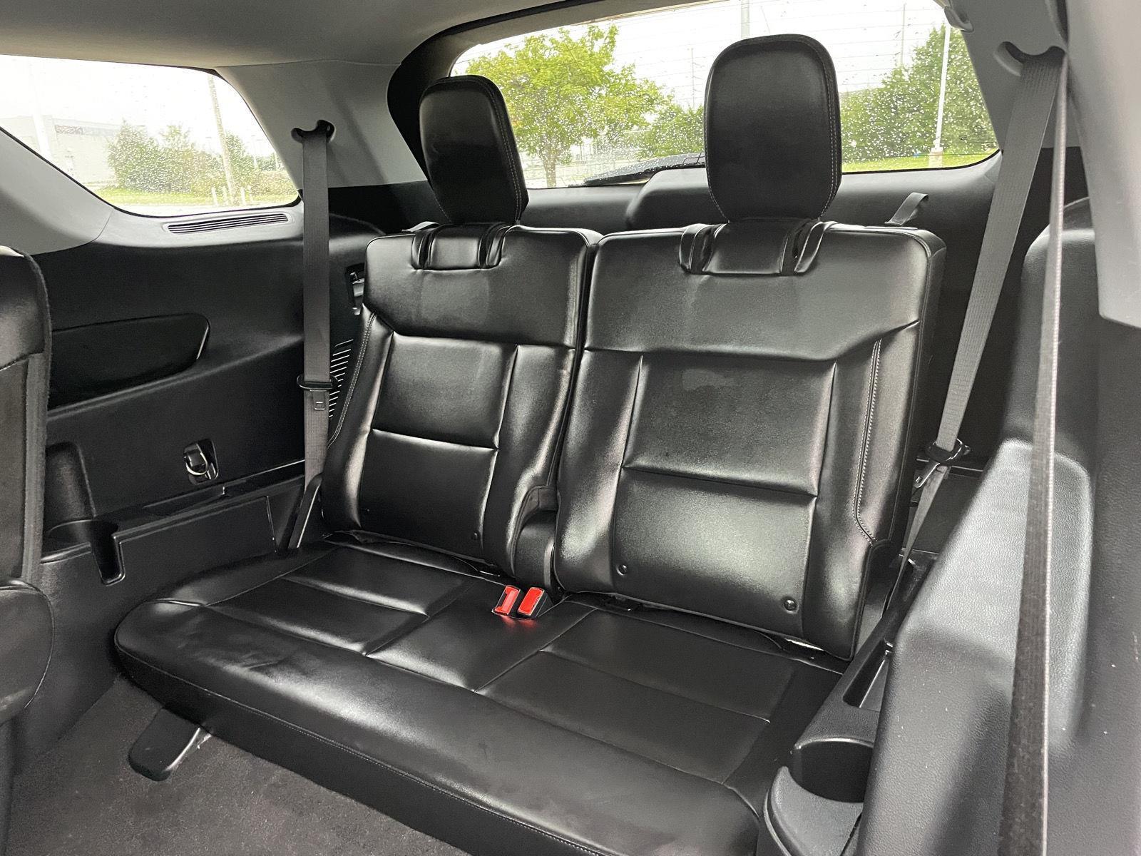 Vehicle photo 20