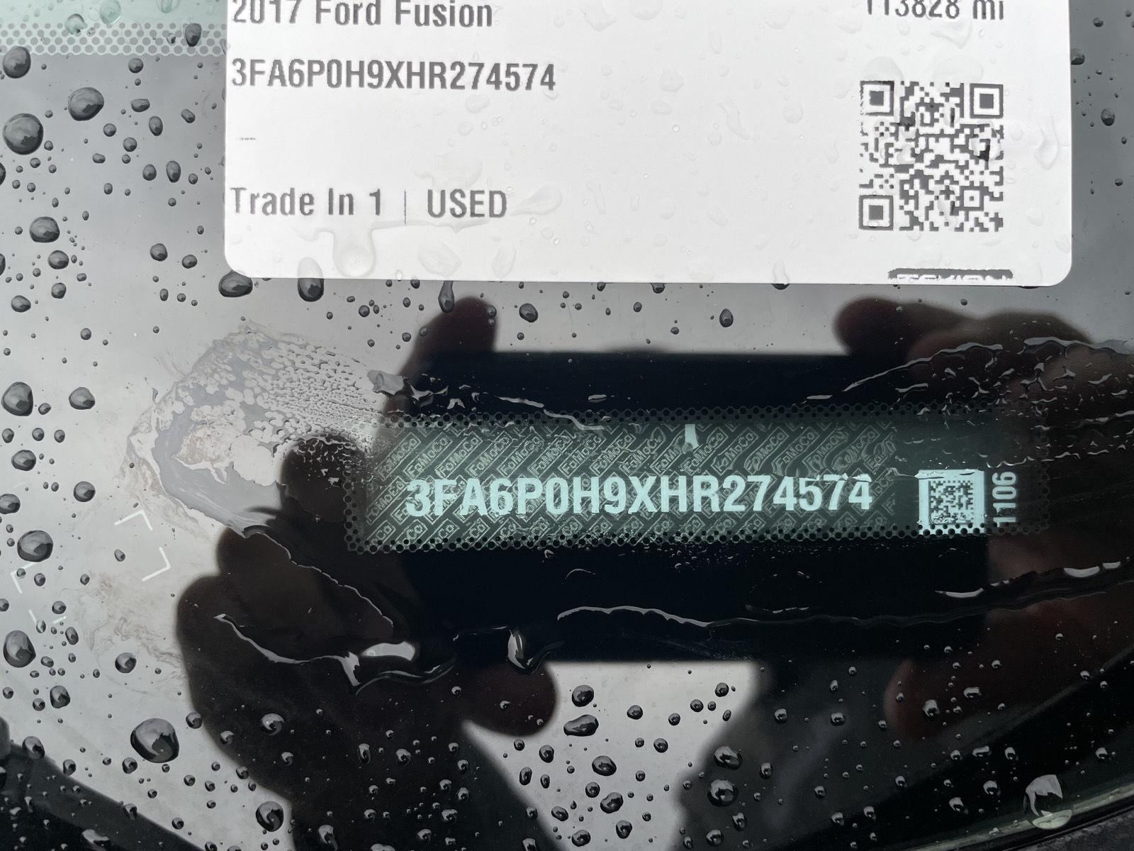 Vehicle photo 31