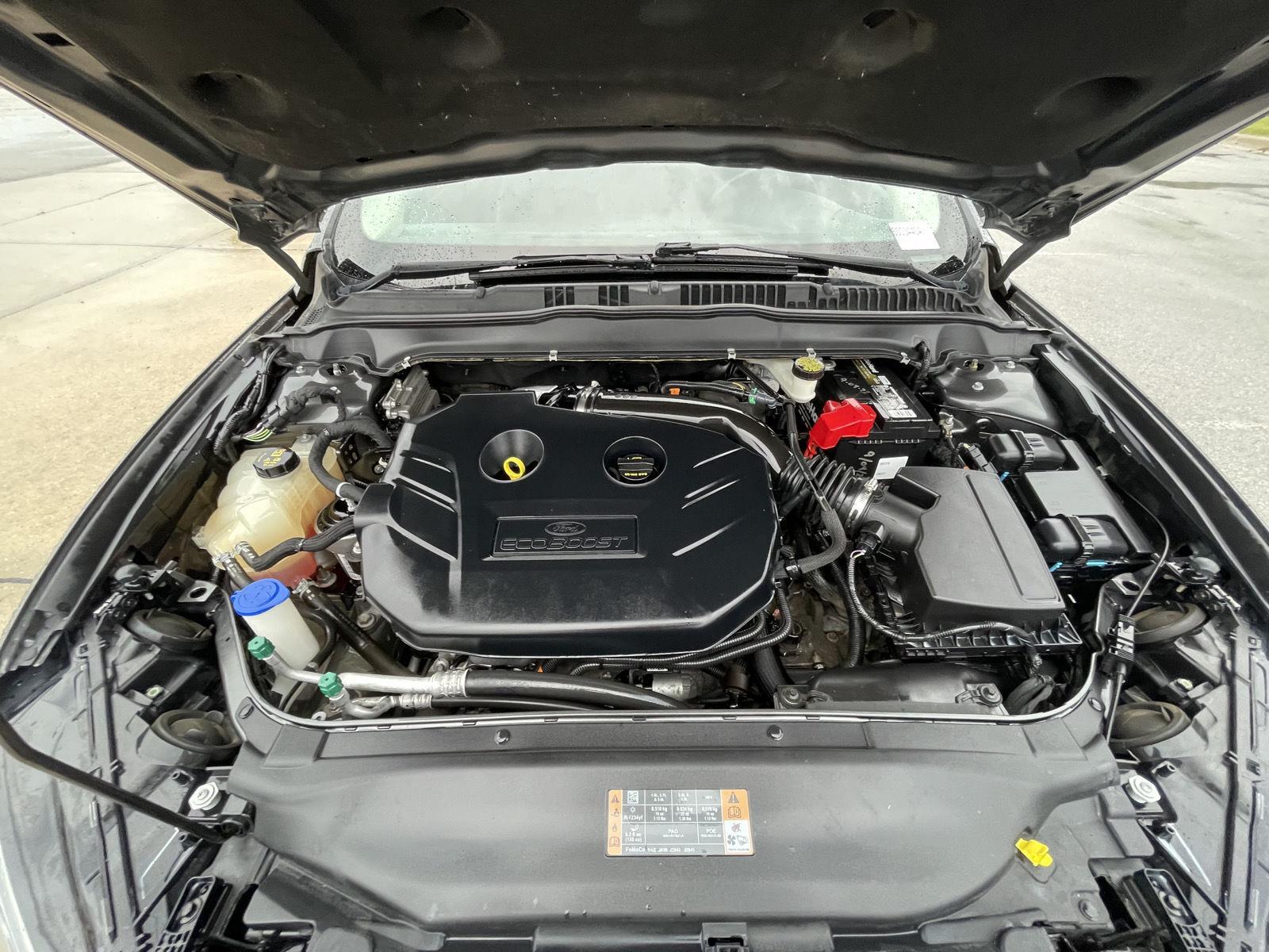 Vehicle photo 32