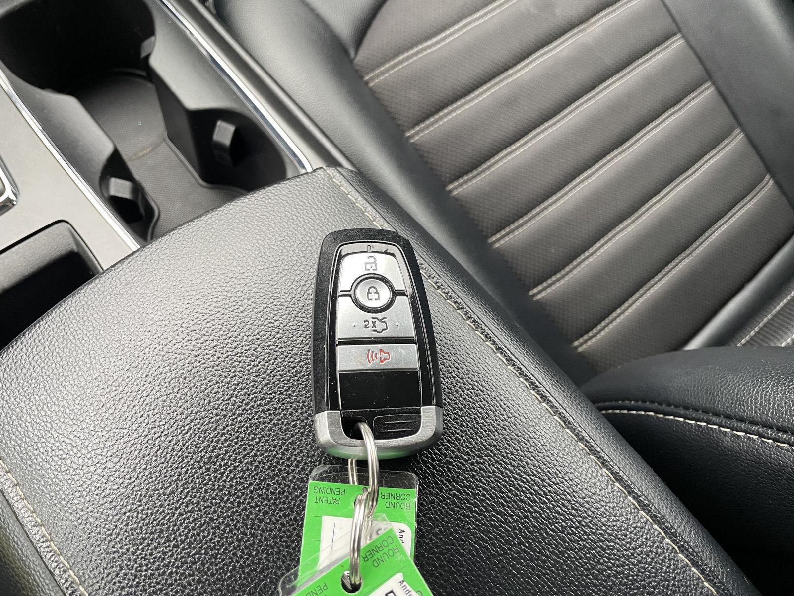 Vehicle photo 36