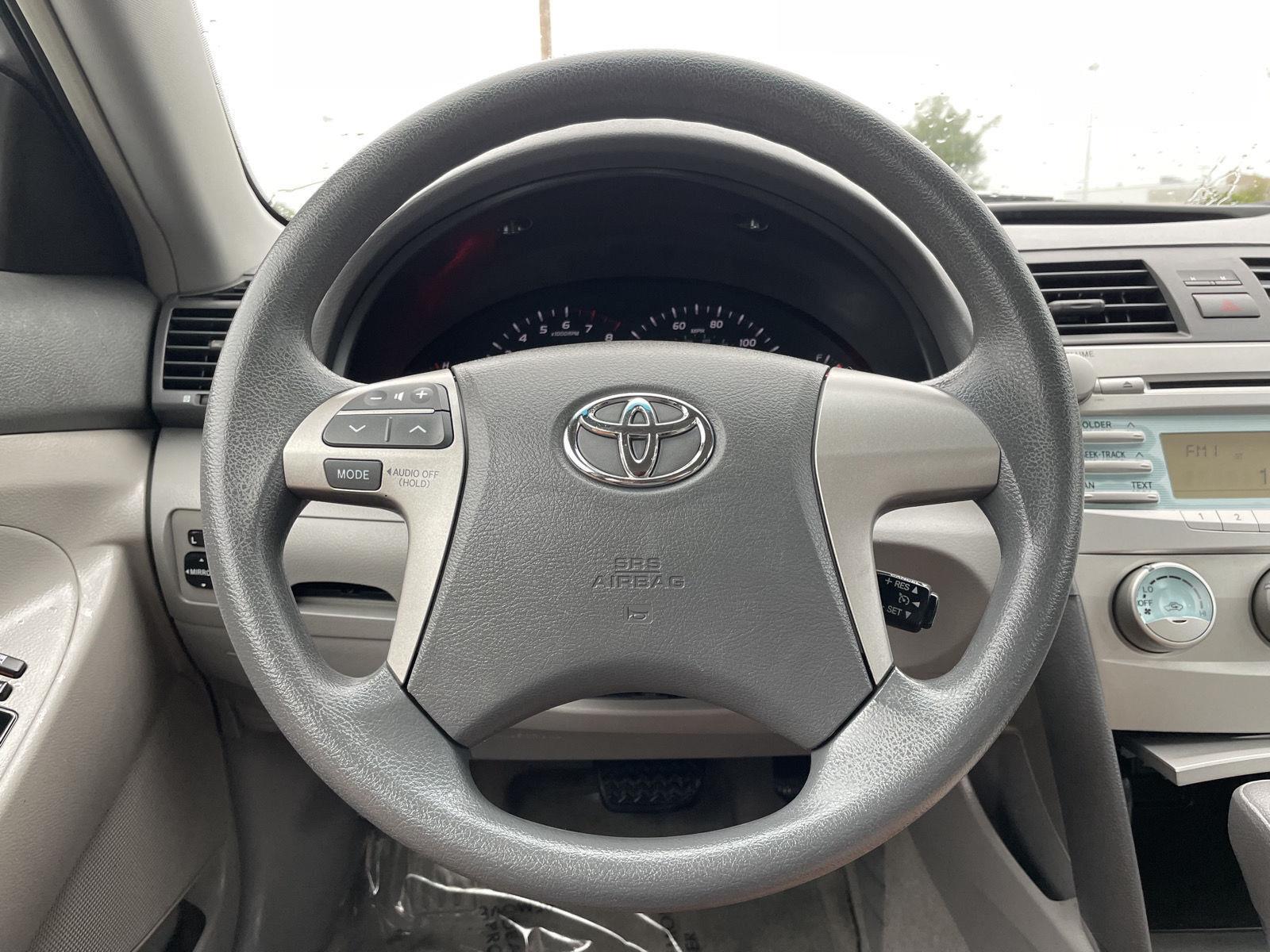 Vehicle photo 11