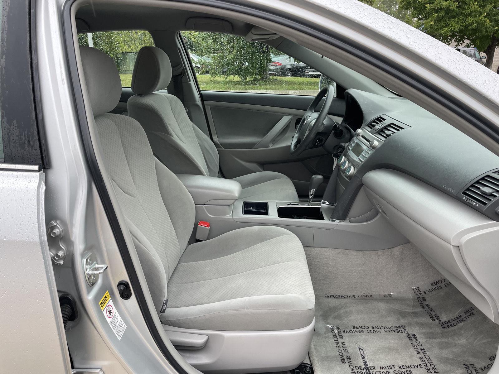 Vehicle photo 18