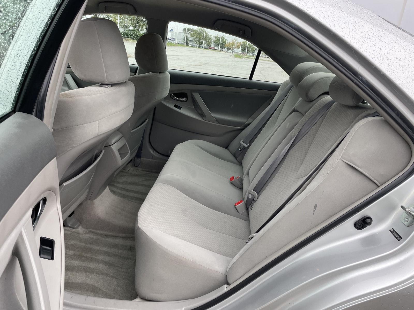 Vehicle photo 19