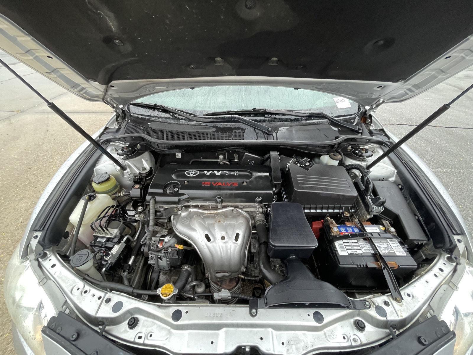 Vehicle photo 30
