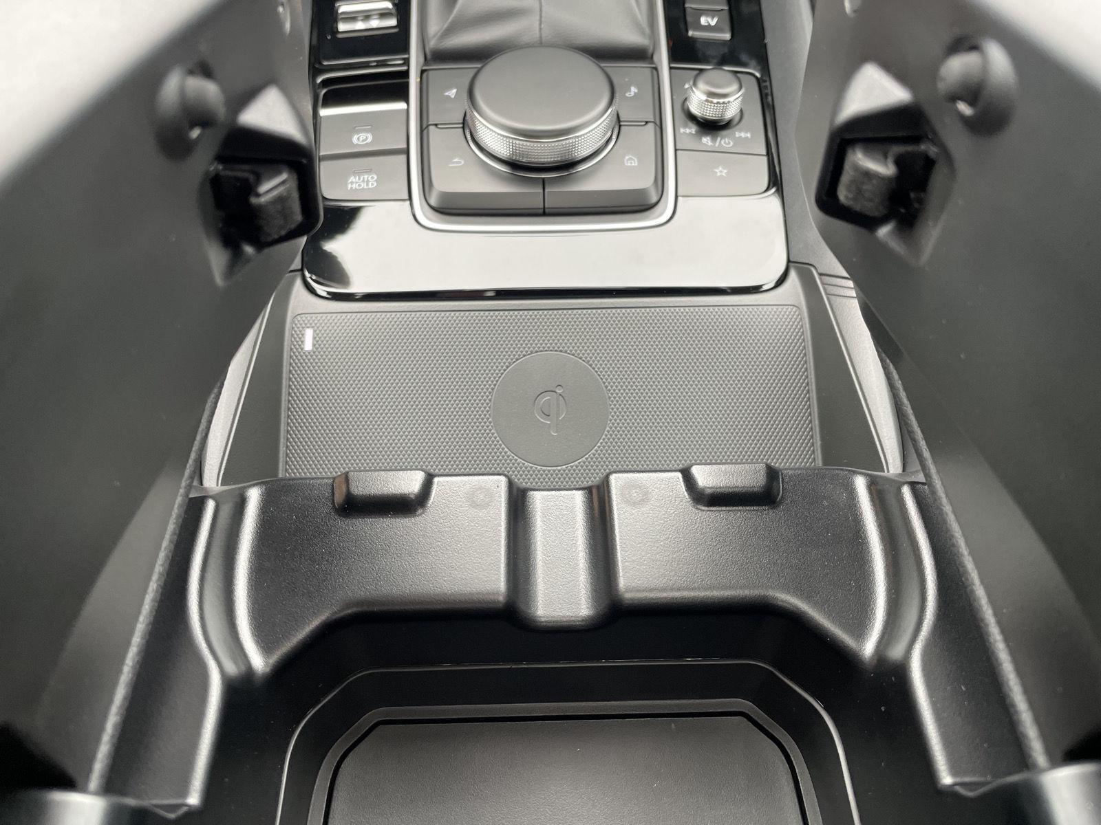 Vehicle photo 31