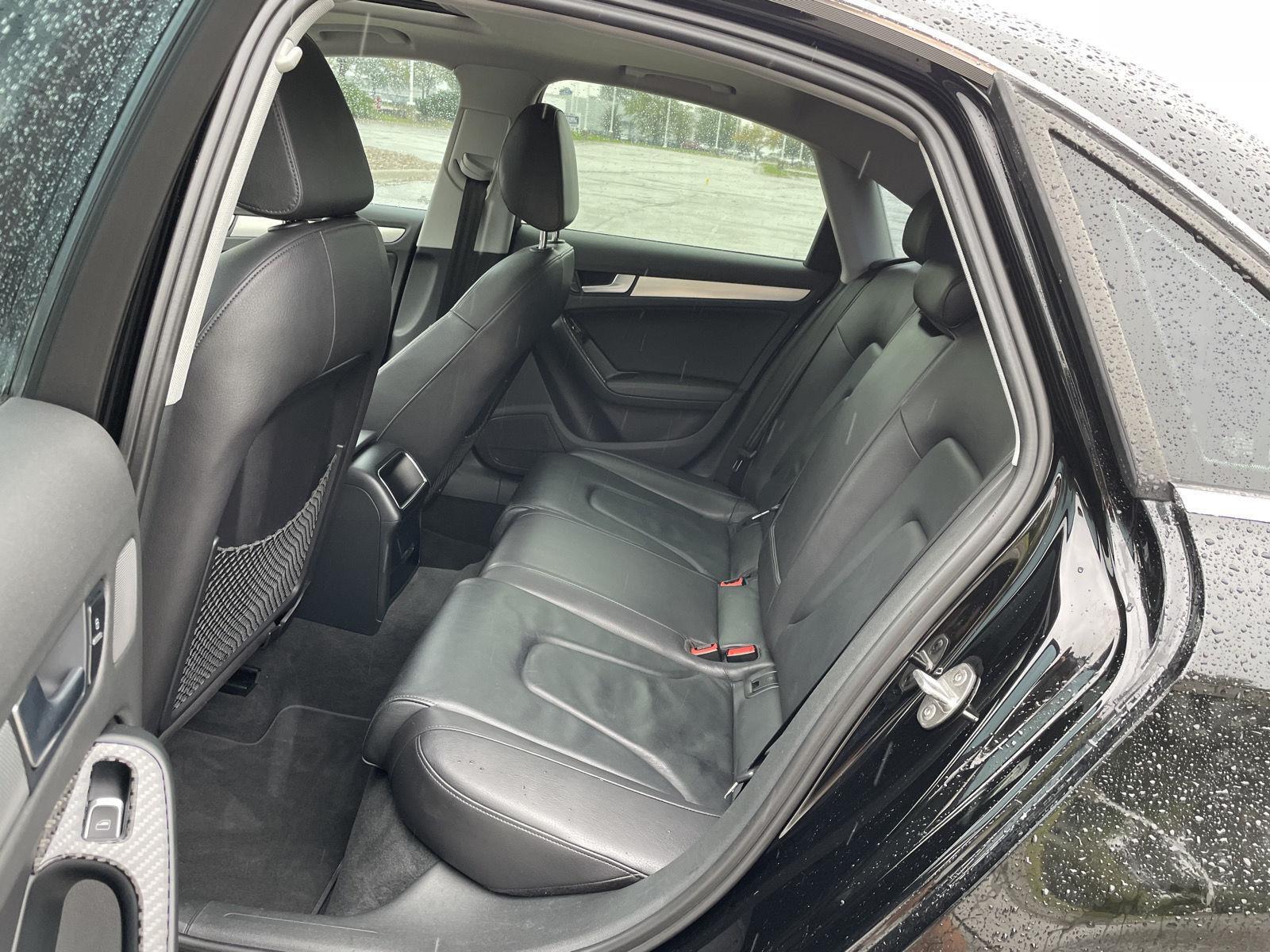 Vehicle photo 18