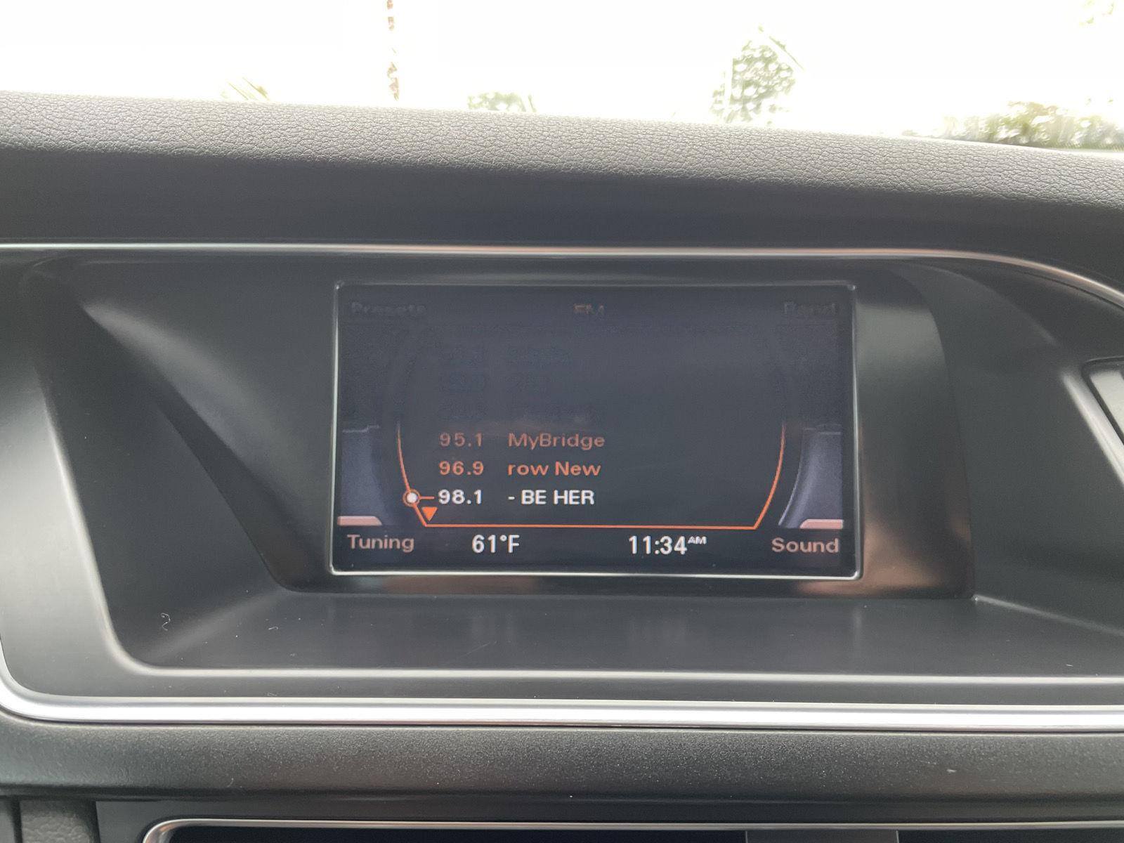 Vehicle photo 21
