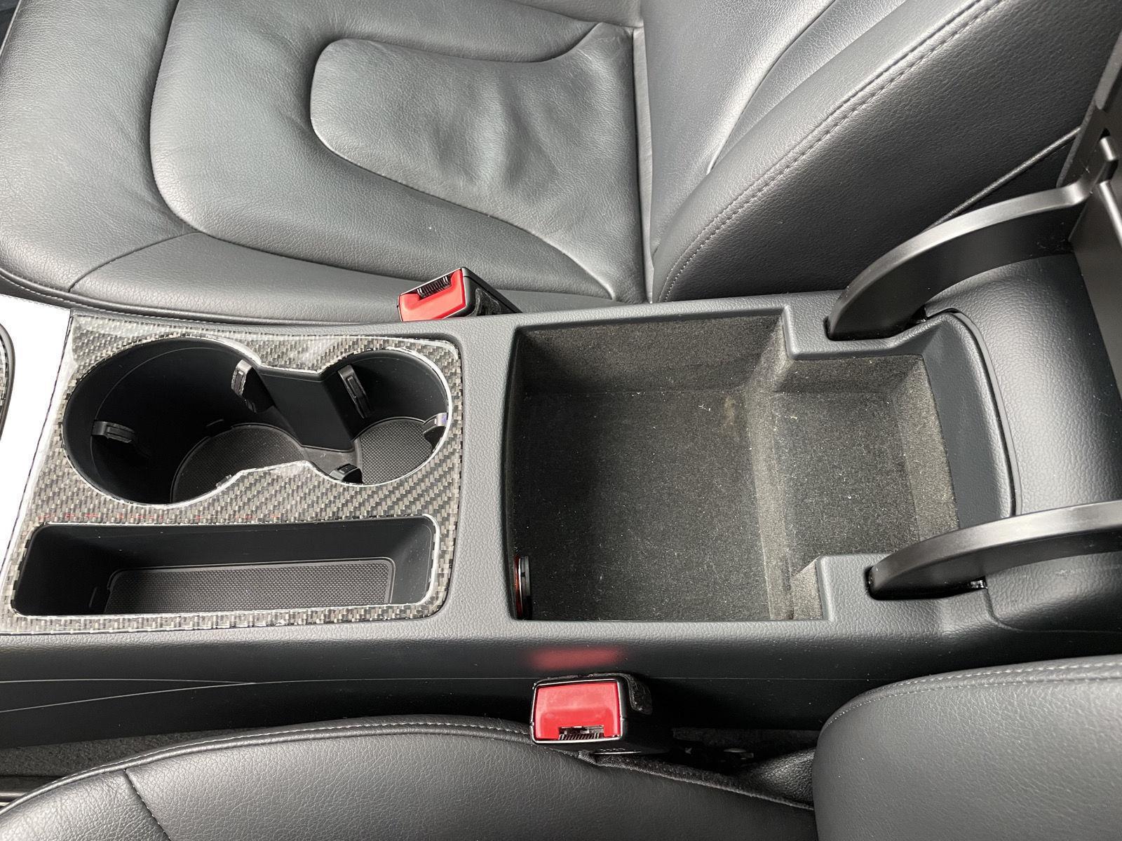 Vehicle photo 25