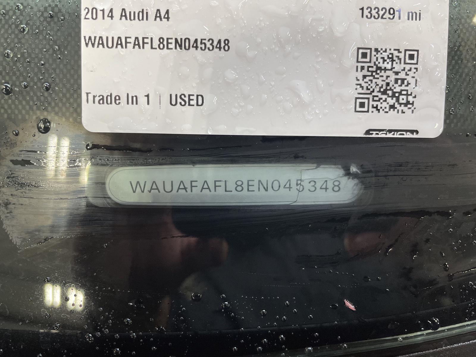 Vehicle photo 27
