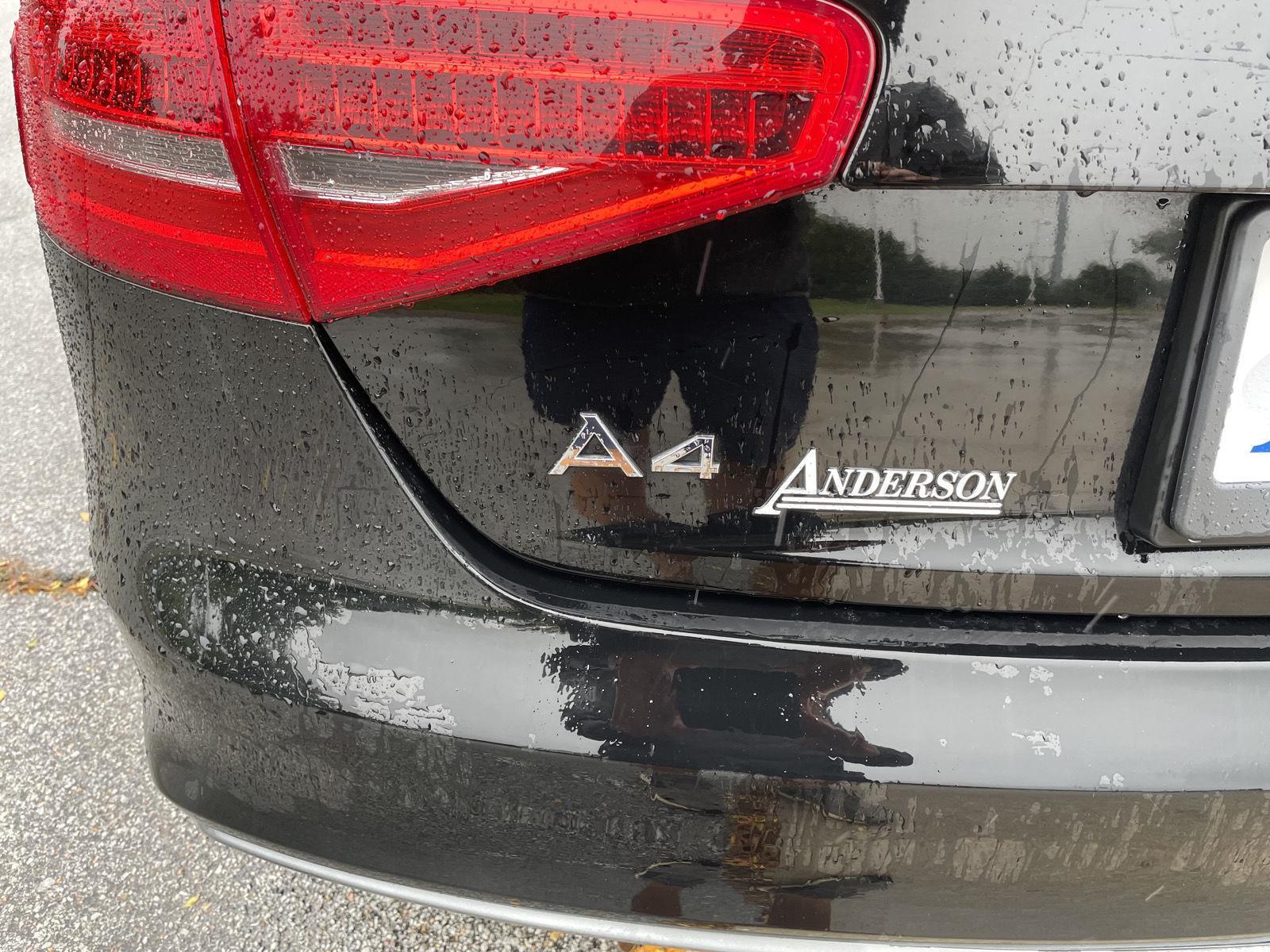 Vehicle photo 30