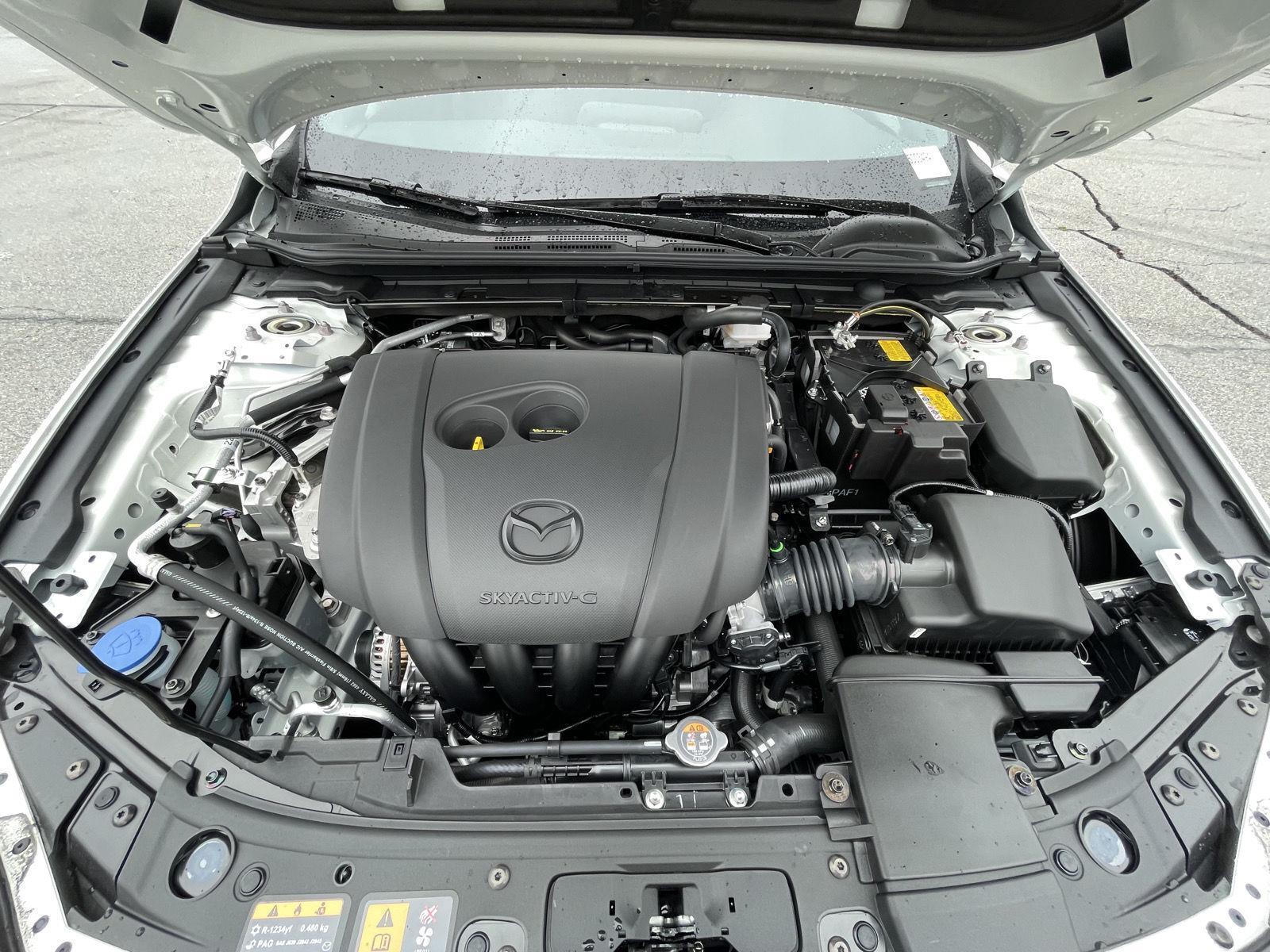 Vehicle photo 32