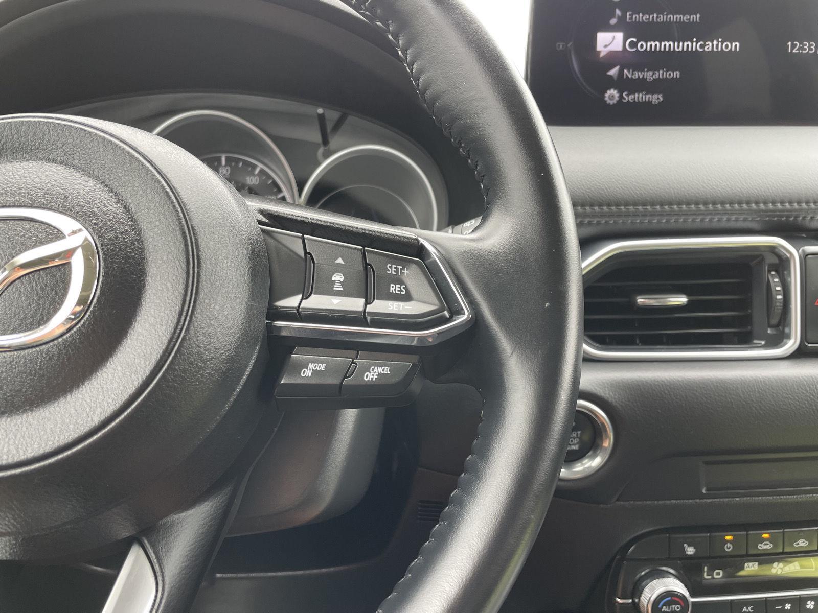 Vehicle photo 13