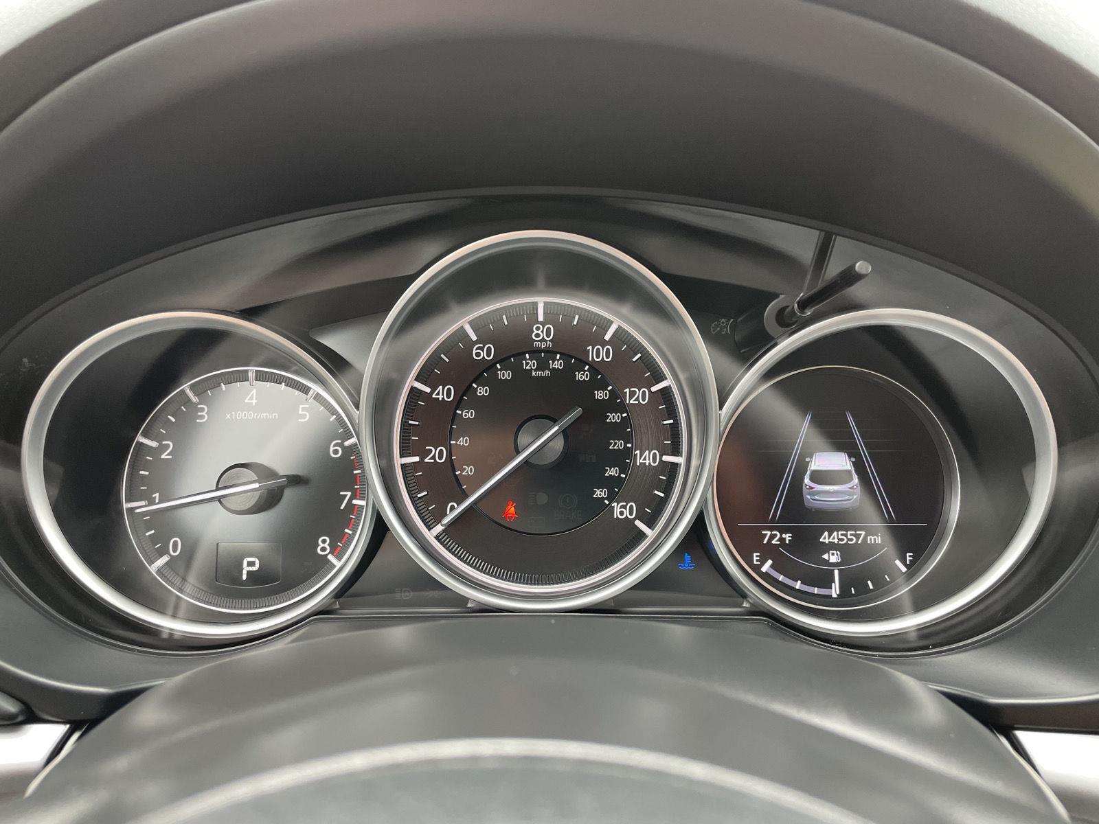 Vehicle photo 14