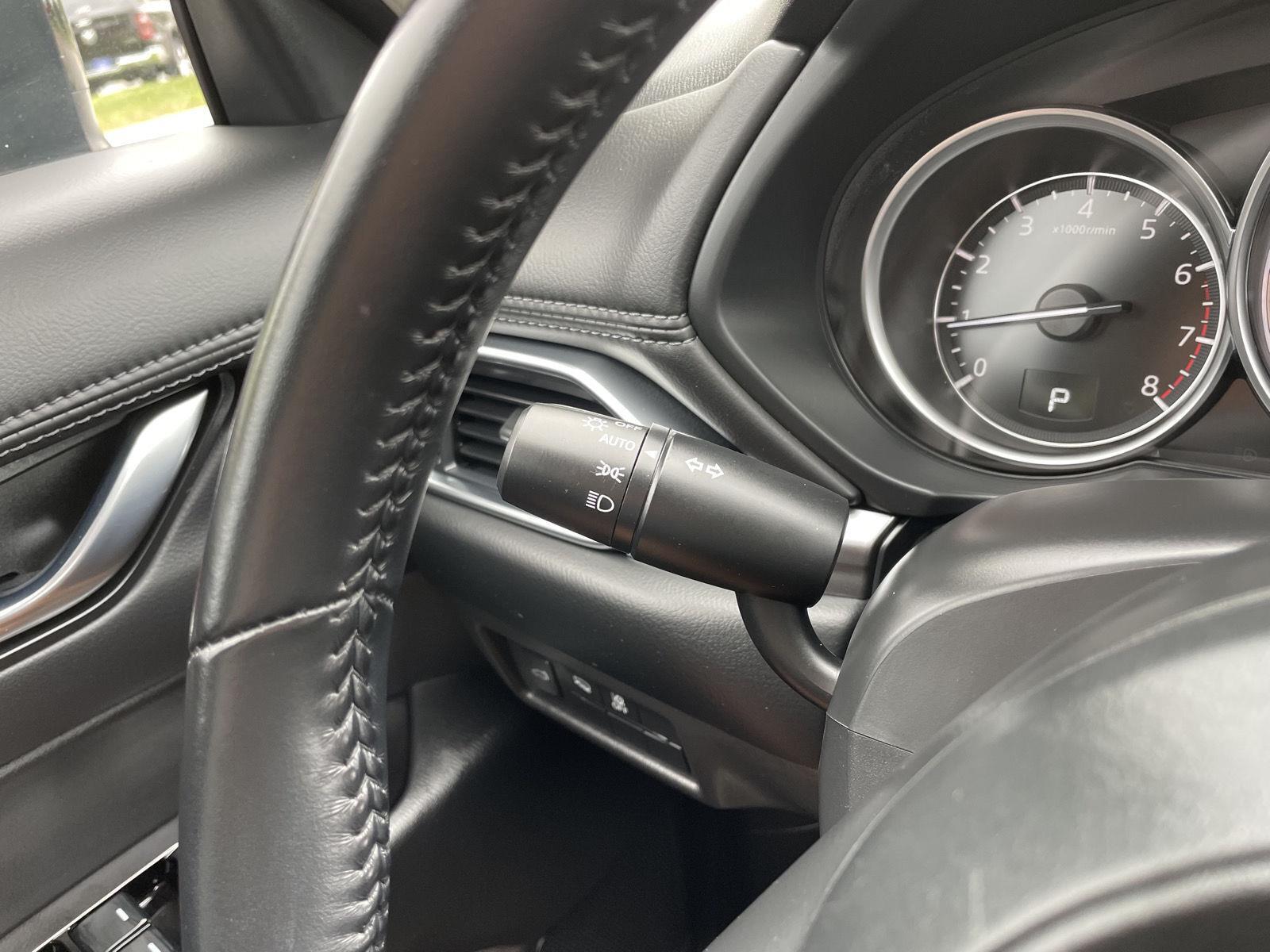 Vehicle photo 15