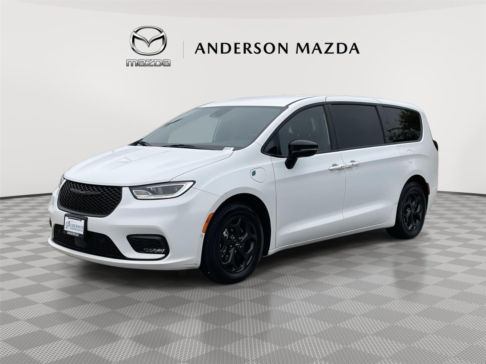 Vehicle photo 1