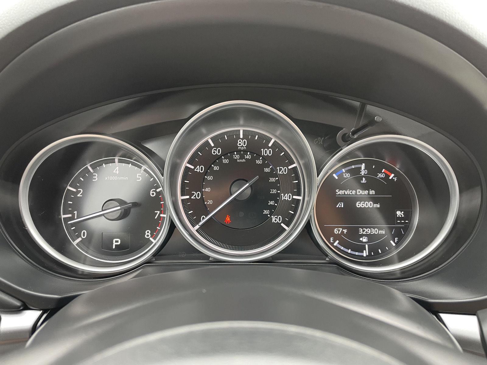 Vehicle photo 14