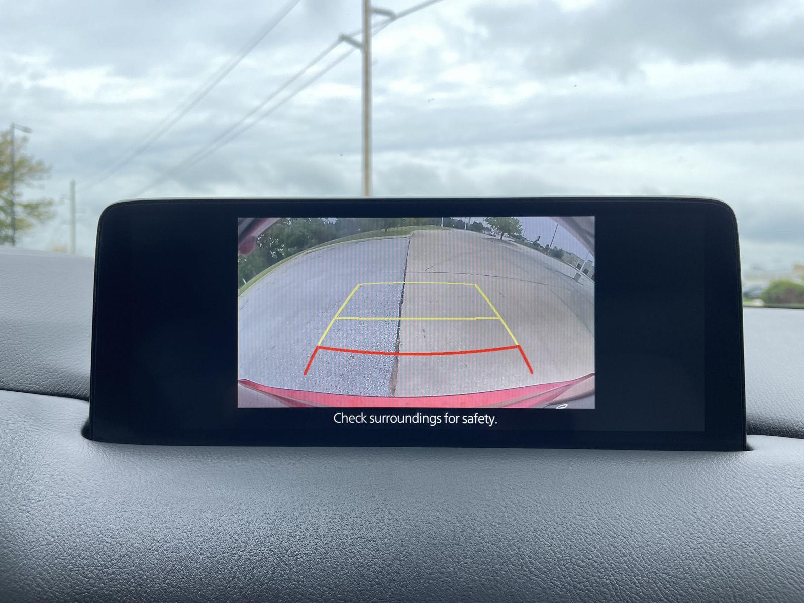 Vehicle photo 22
