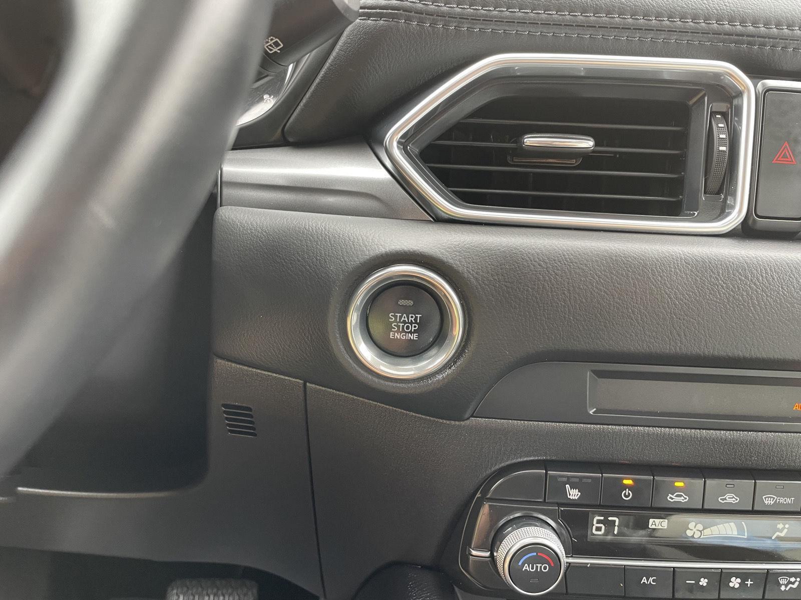 Vehicle photo 23