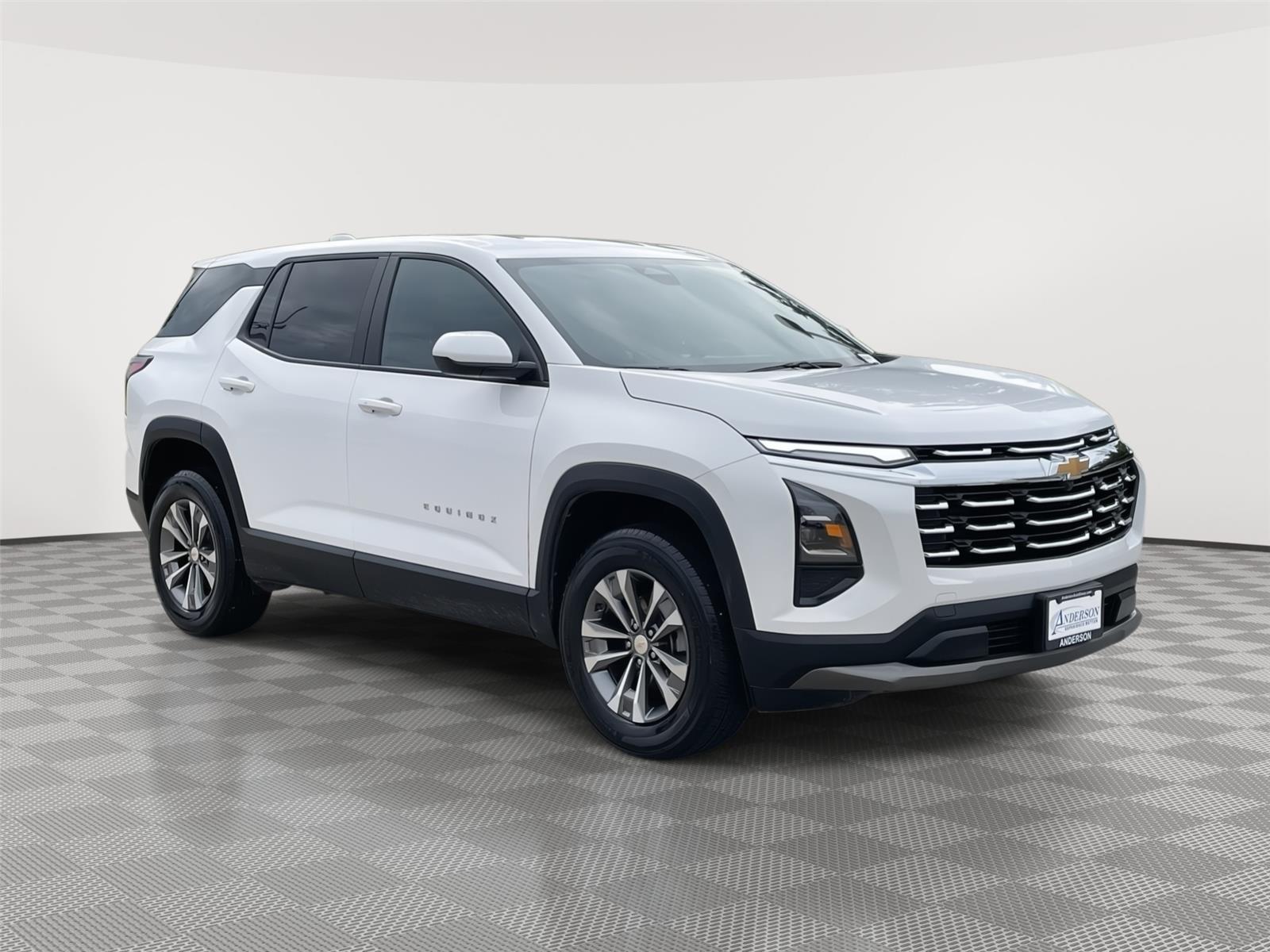 Vehicle photo 5