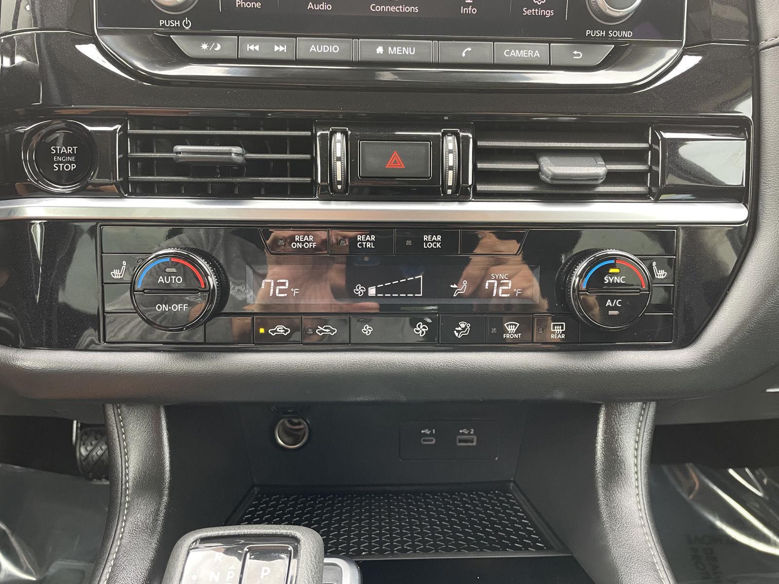 Vehicle photo 26