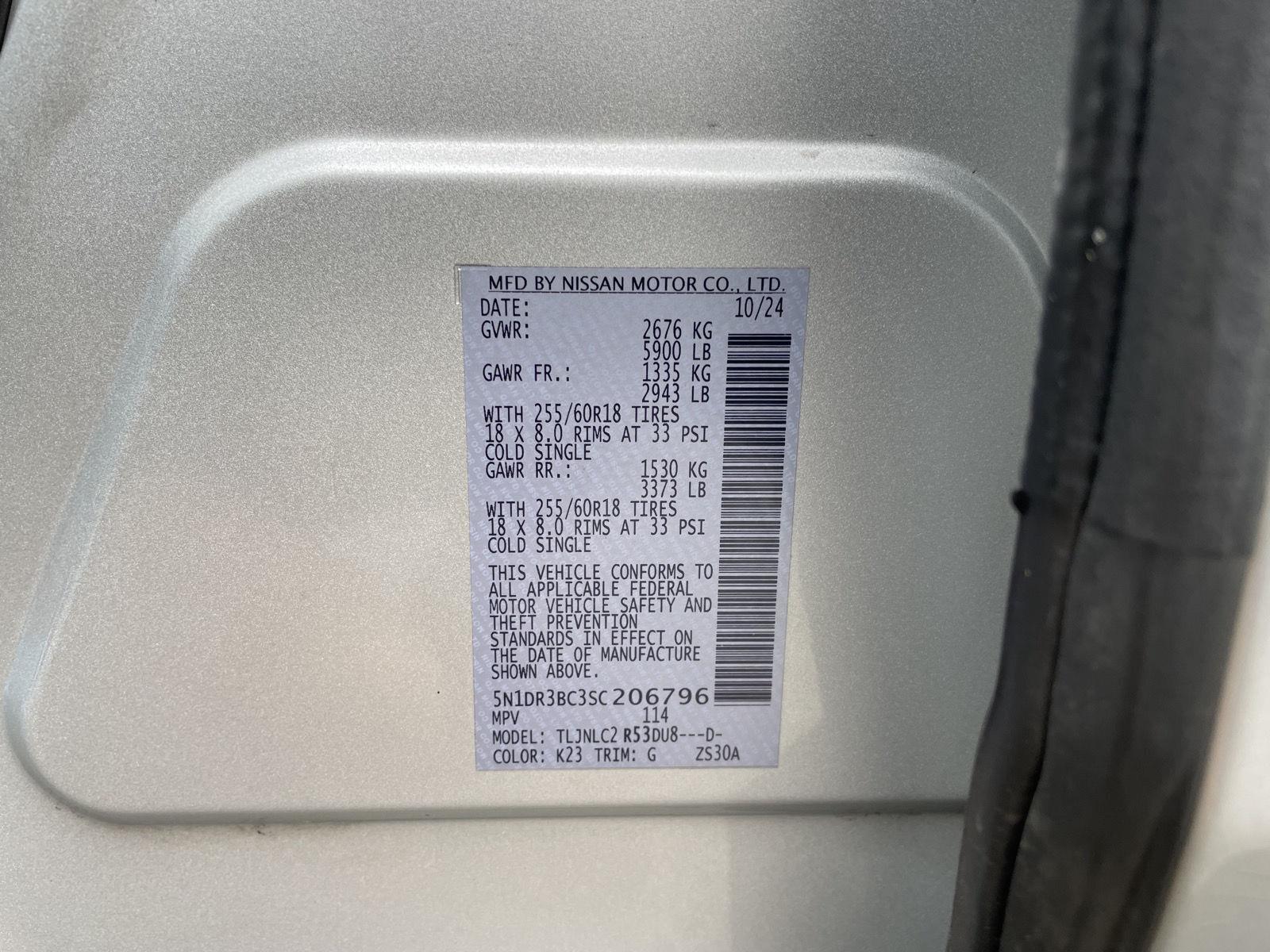Vehicle photo 32