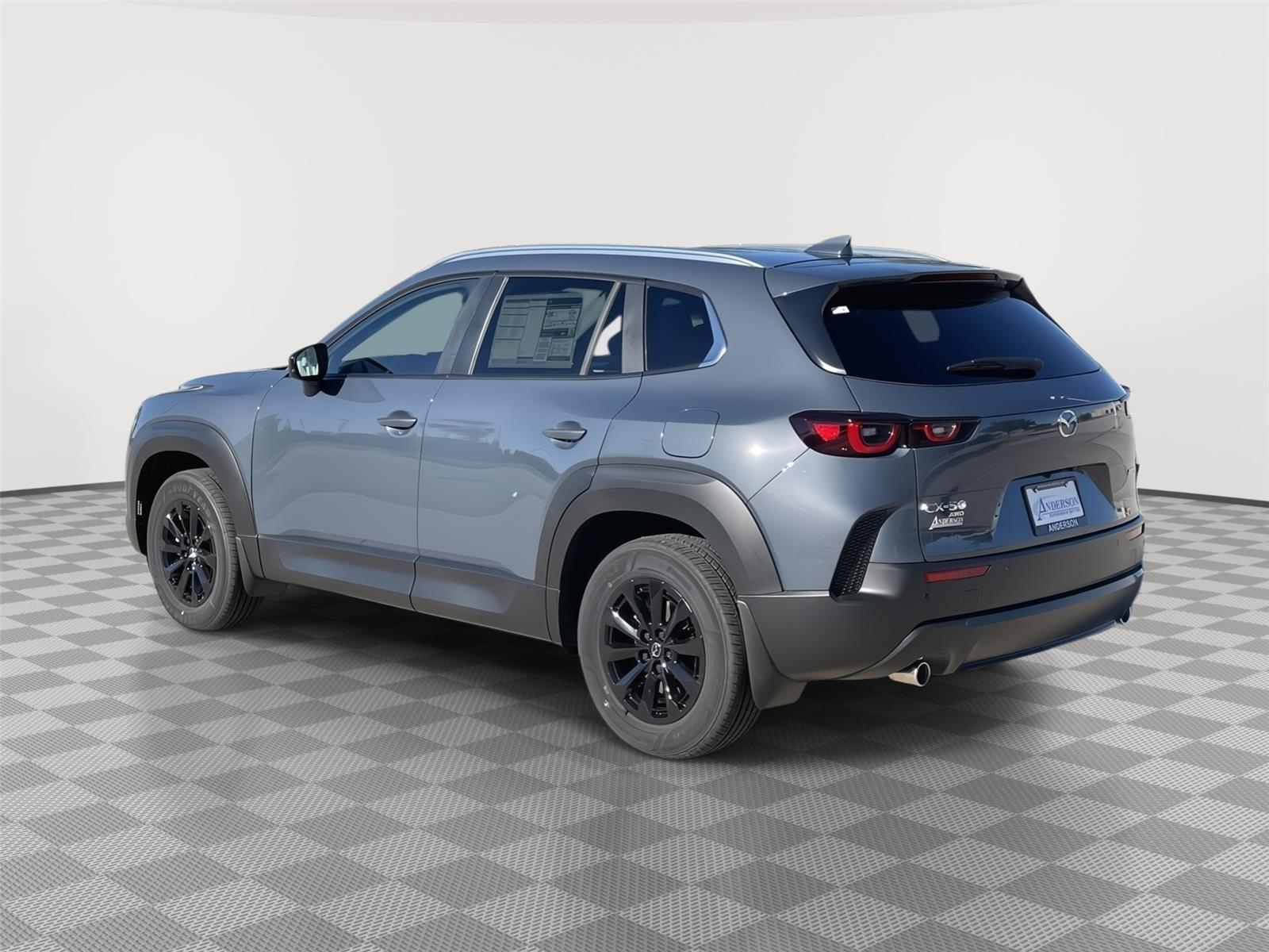 Vehicle photo 10