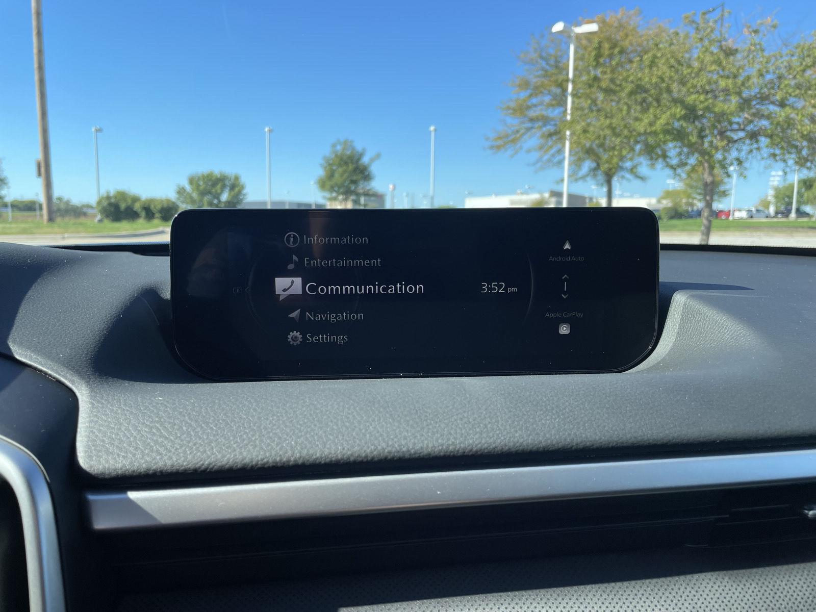 Vehicle photo 30