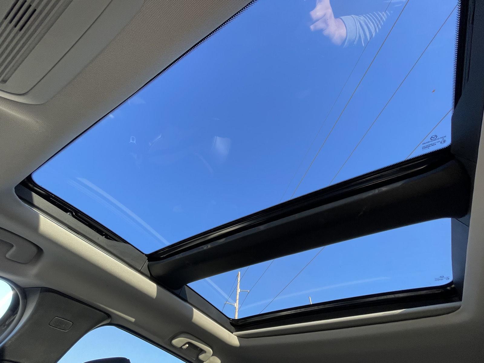 Vehicle photo 22