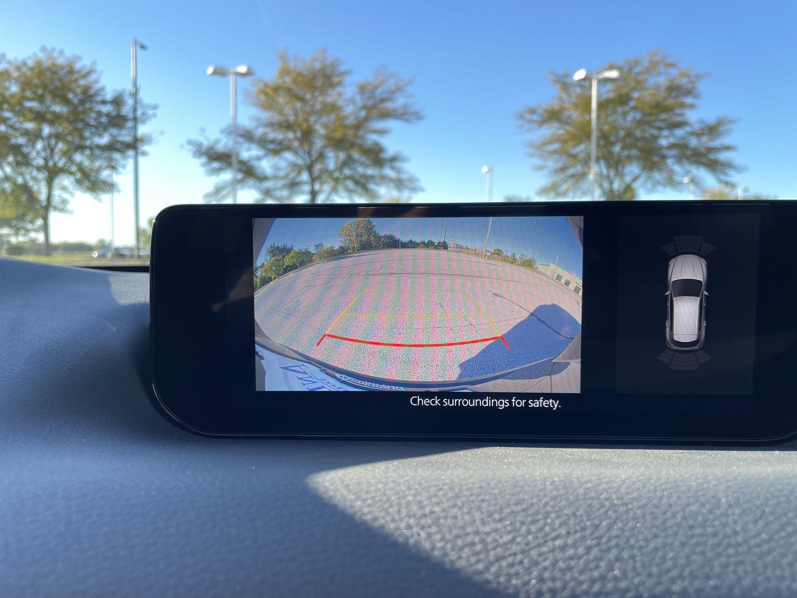 Vehicle photo 24