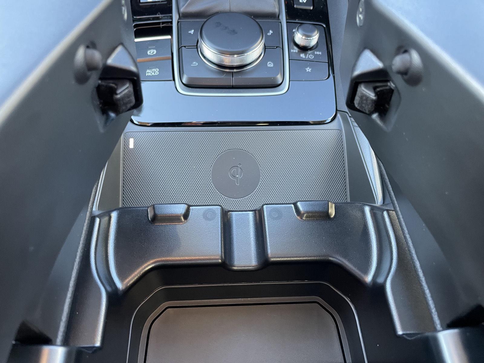 Vehicle photo 31