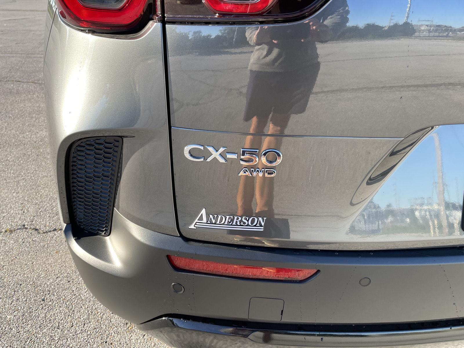 Vehicle photo 38