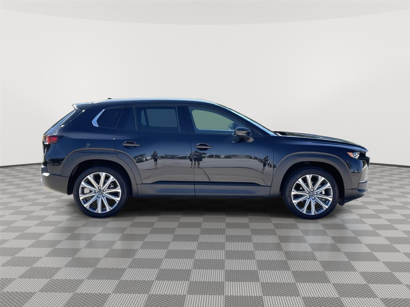 Vehicle photo 7