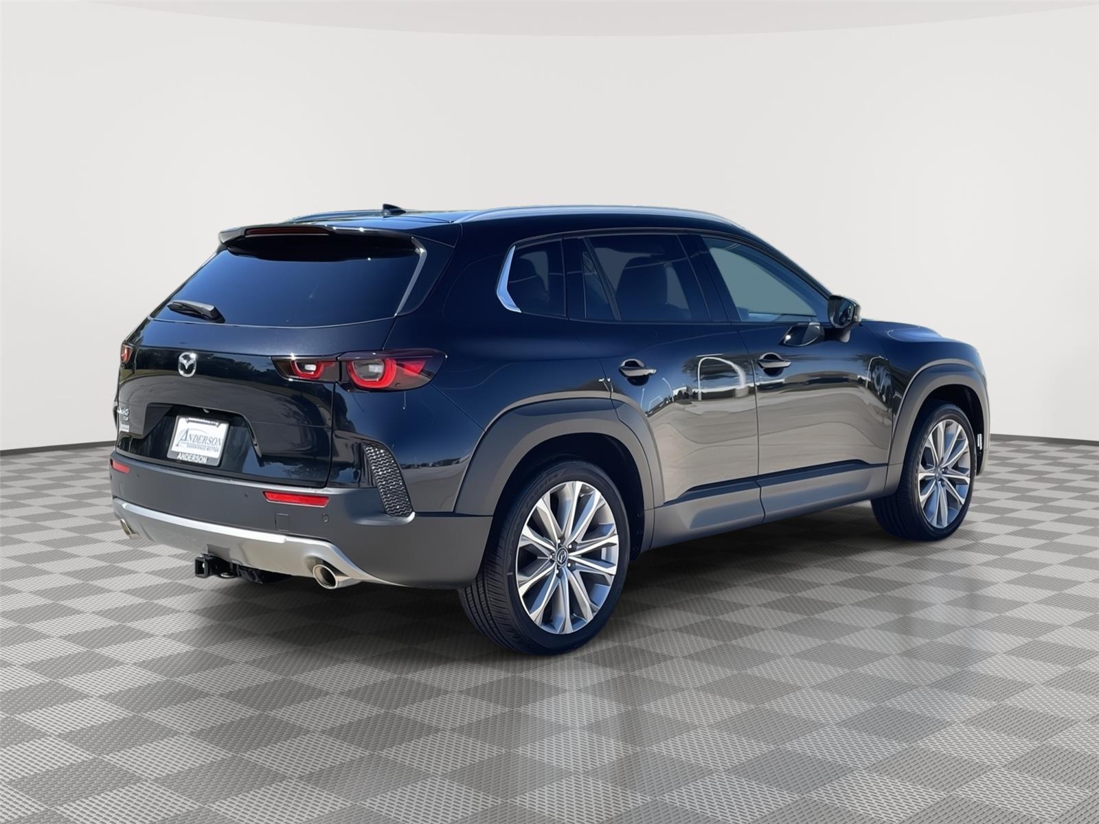 Vehicle photo 8