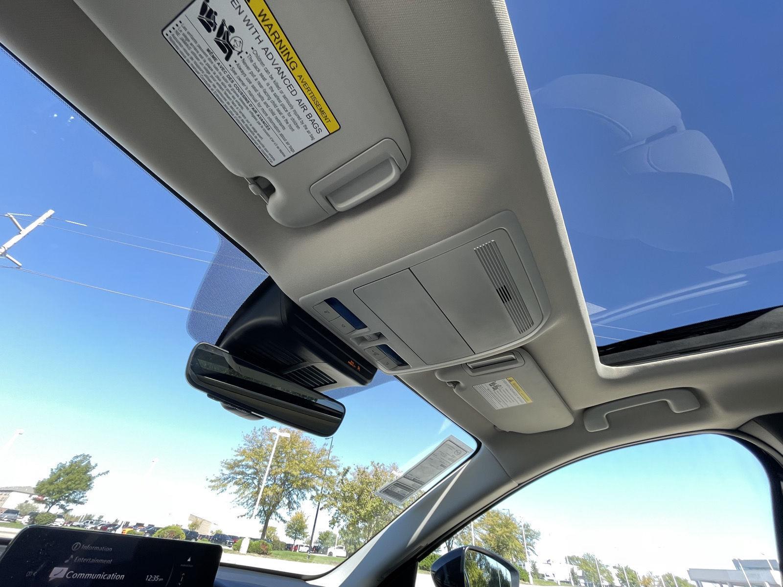 Vehicle photo 20