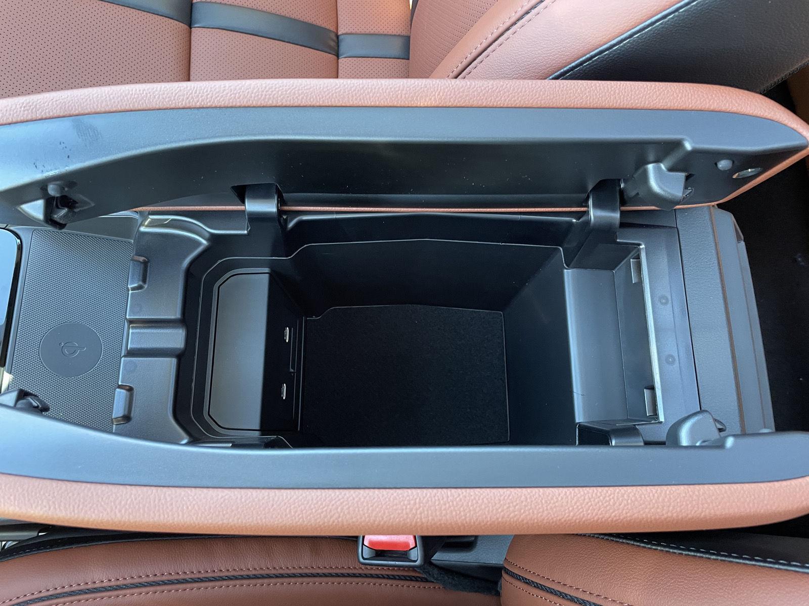 Vehicle photo 35