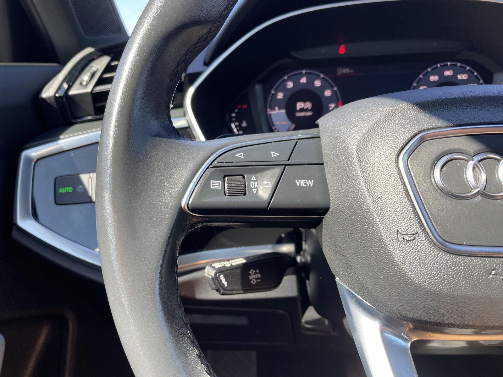 Vehicle photo 13