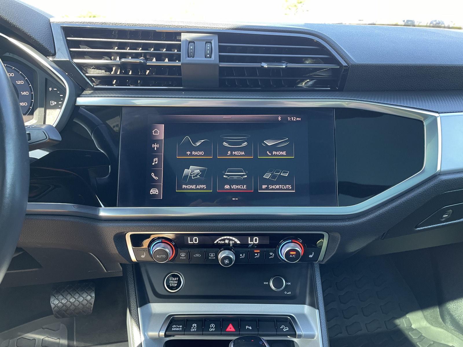 Vehicle photo 23