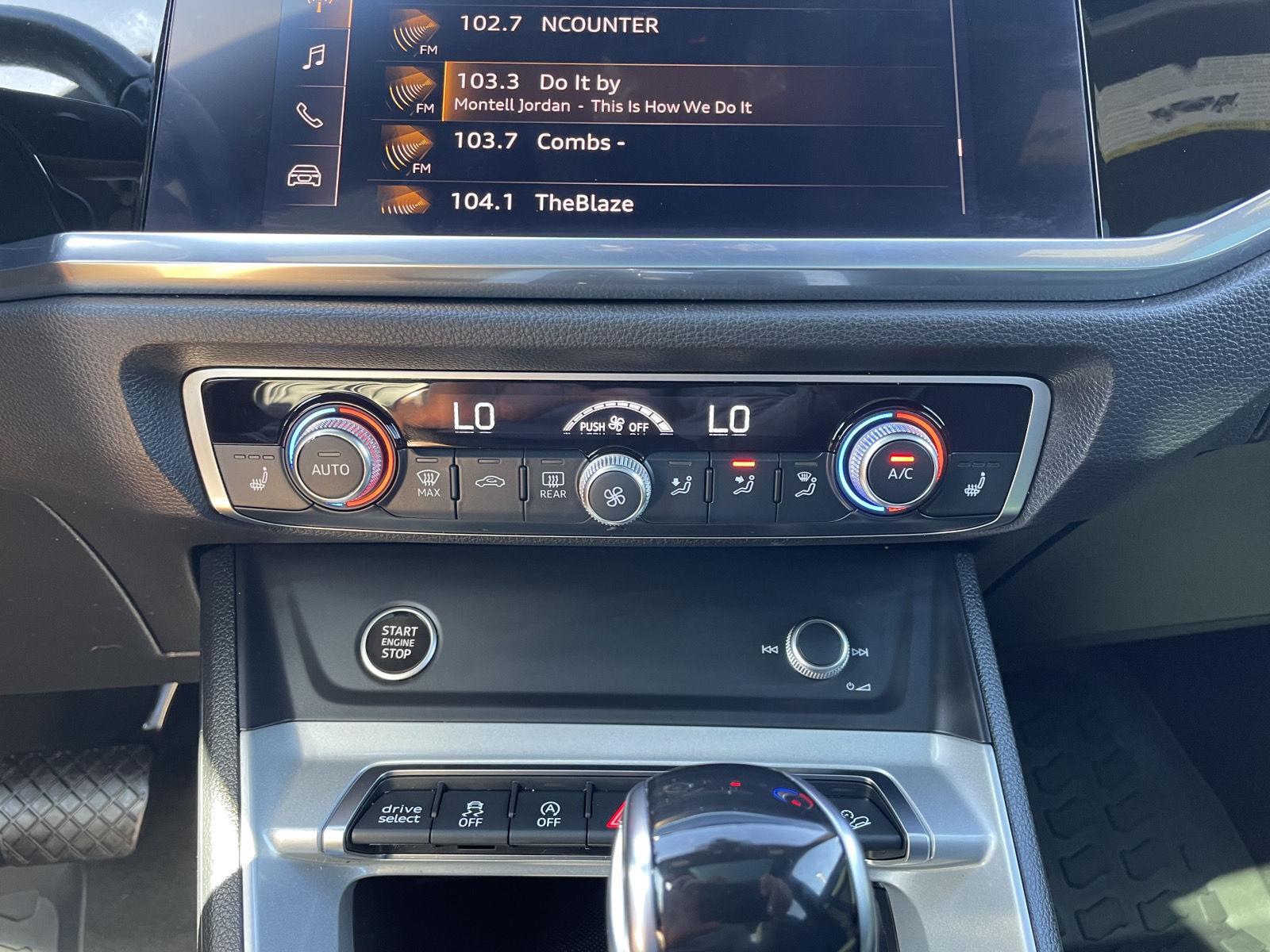 Vehicle photo 26