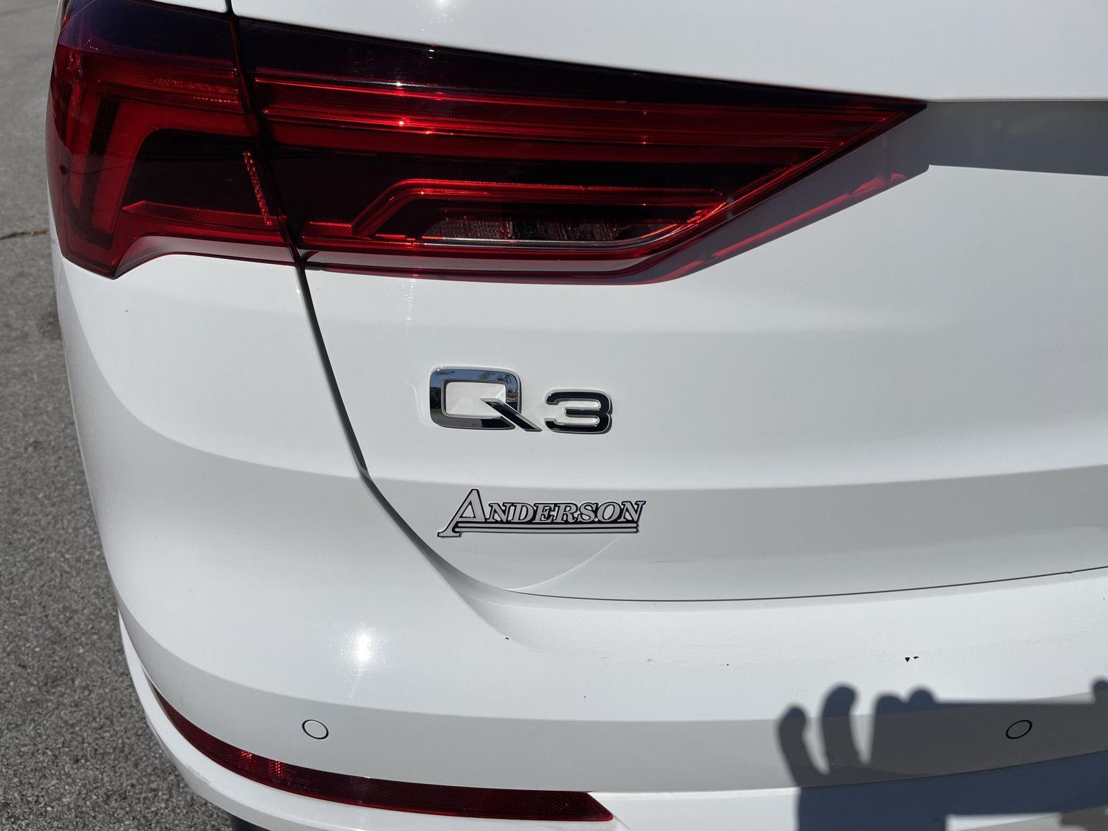 Vehicle photo 38