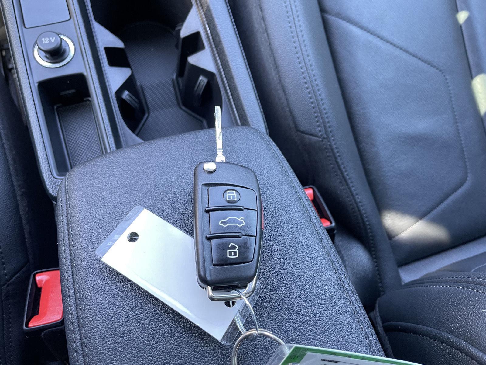 Vehicle photo 39