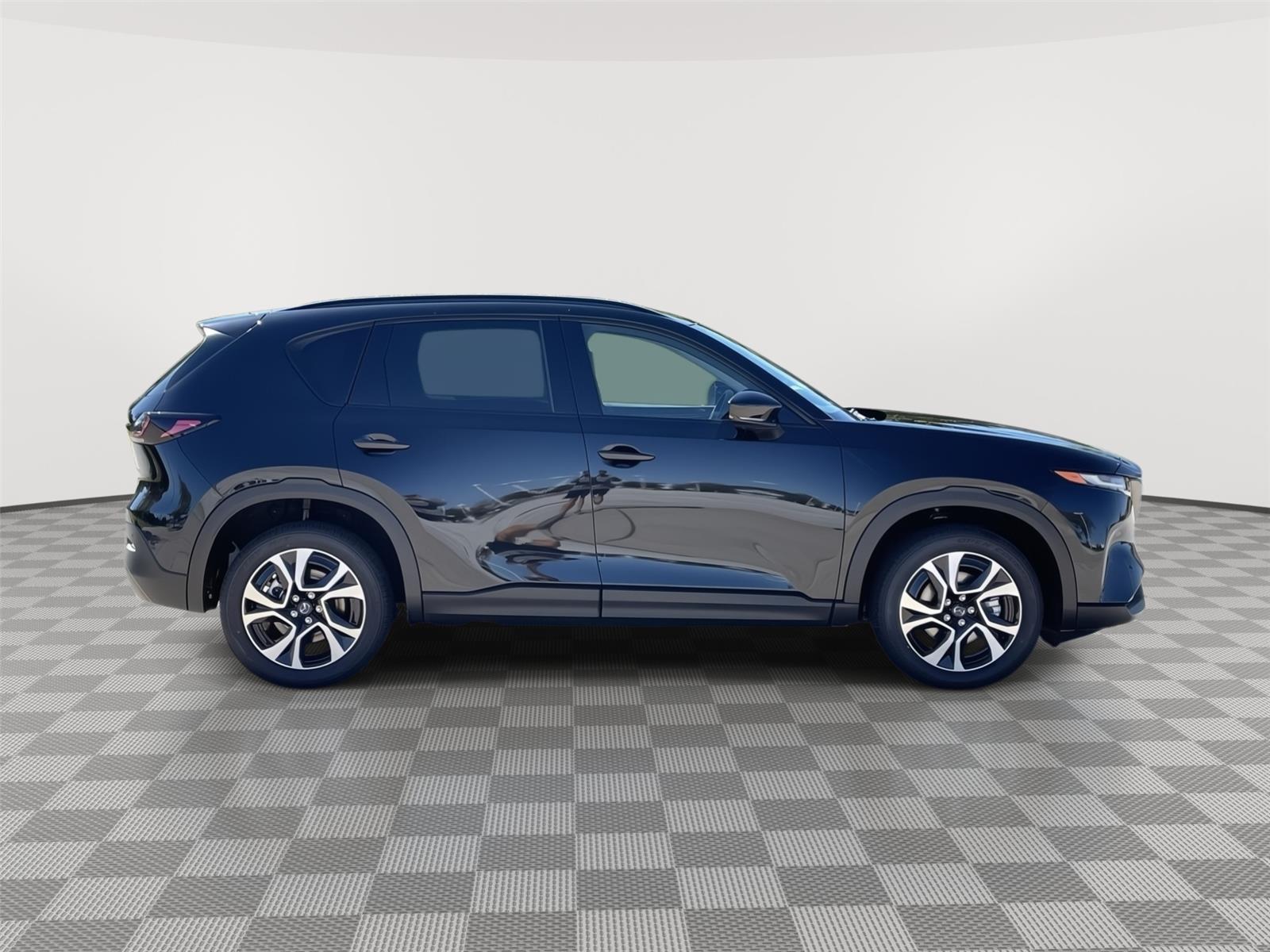 Vehicle photo 7
