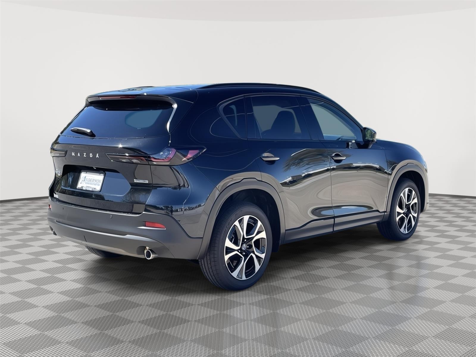 Vehicle photo 8