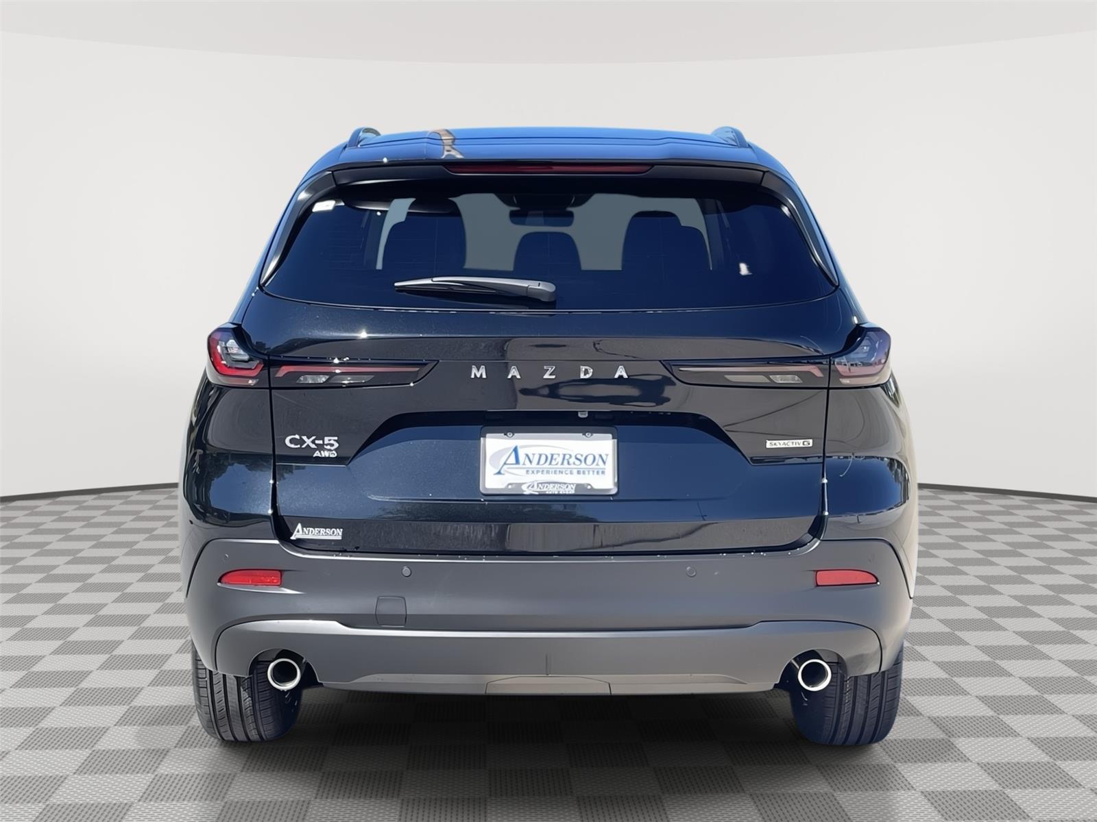 Vehicle photo 9