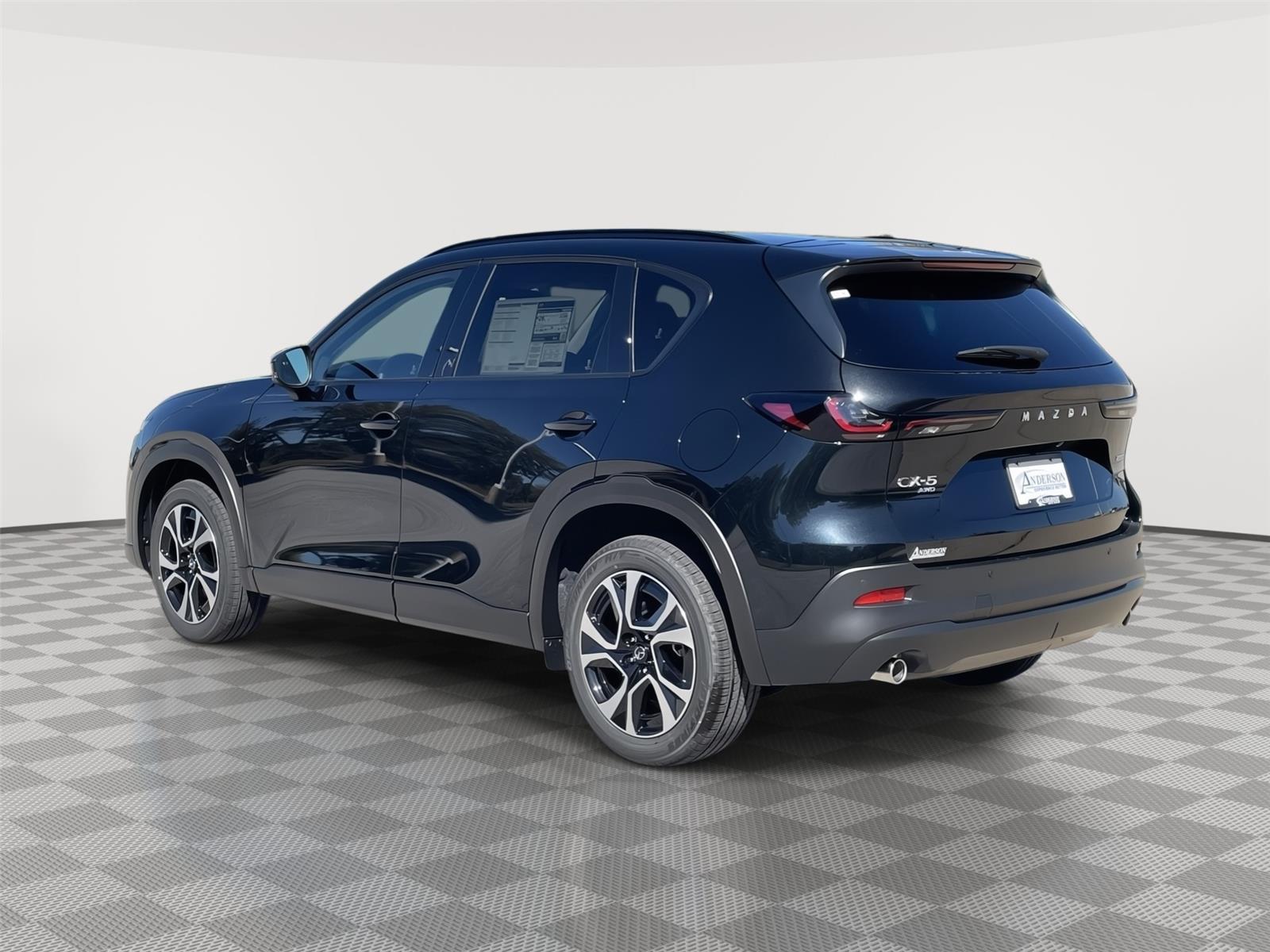 Vehicle photo 10